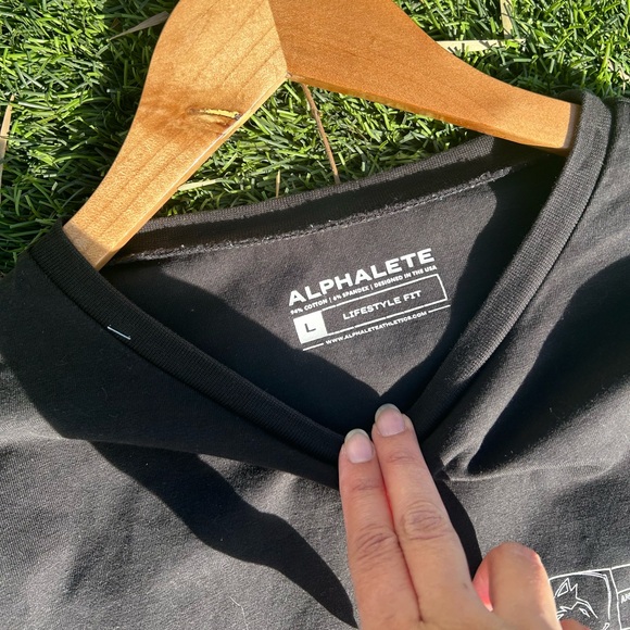 Alphalete black crop long sleeve, size large - Picture 3 of 4